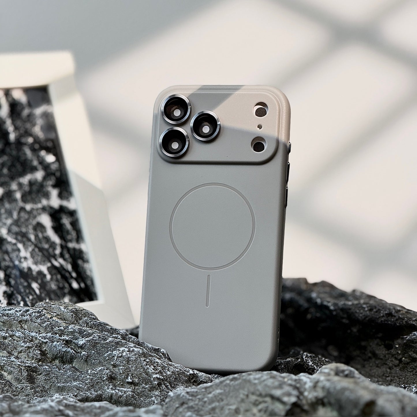 Frosted Skin Feeling Magnetic Suction Phone Case Lens Protector All-inclusive Drop-resistant