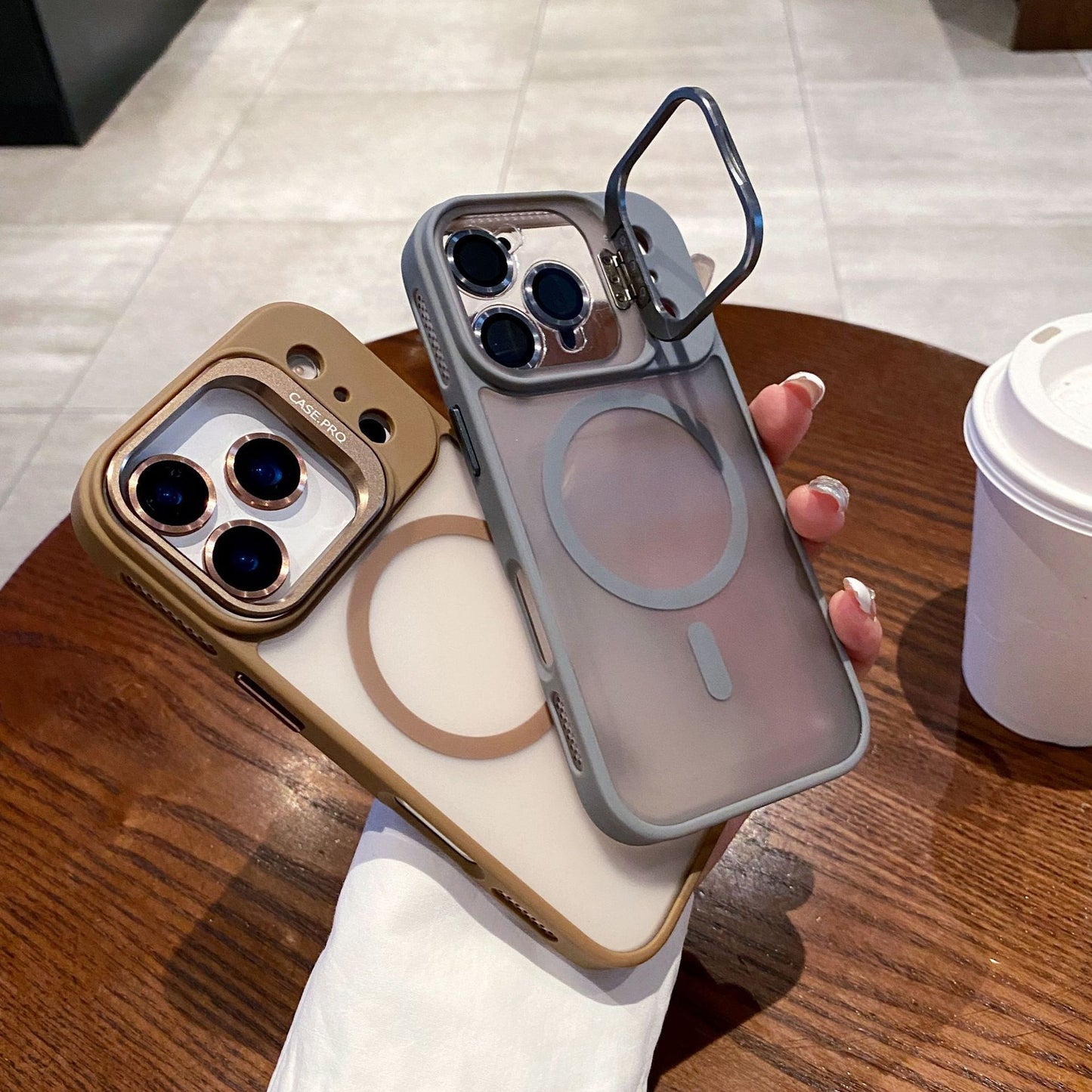 Applicable To IPhone17 Phone Case Self-contained Lens