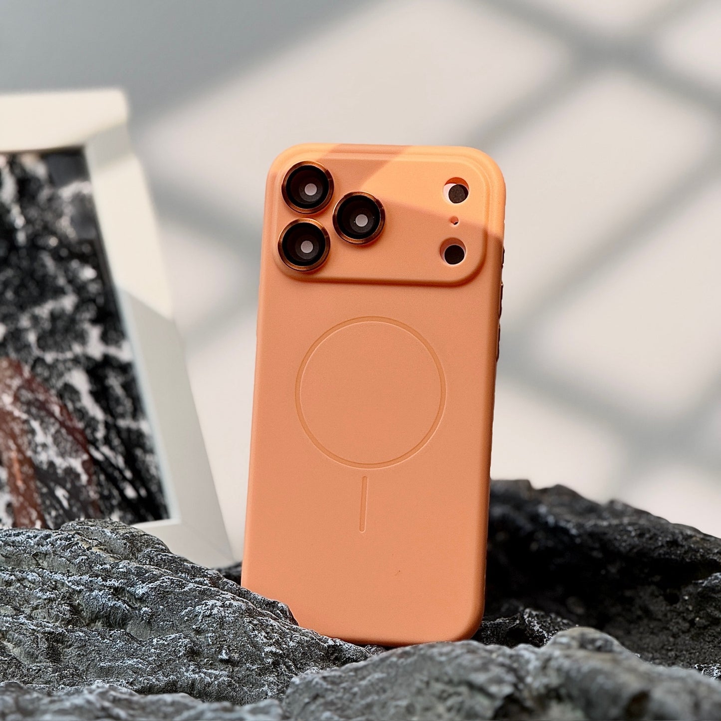 Frosted Skin Feeling Magnetic Suction Phone Case Lens Protector All-inclusive Drop-resistant